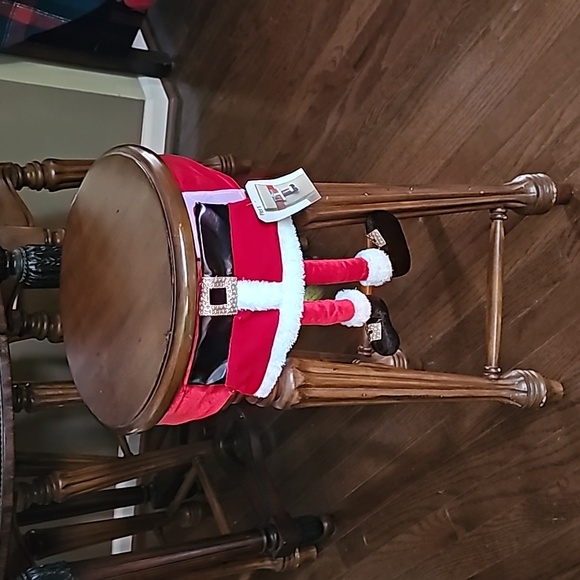 Pier 1 Chair Decor 🎅 SANTA Set of Two - Picture 2 of 6